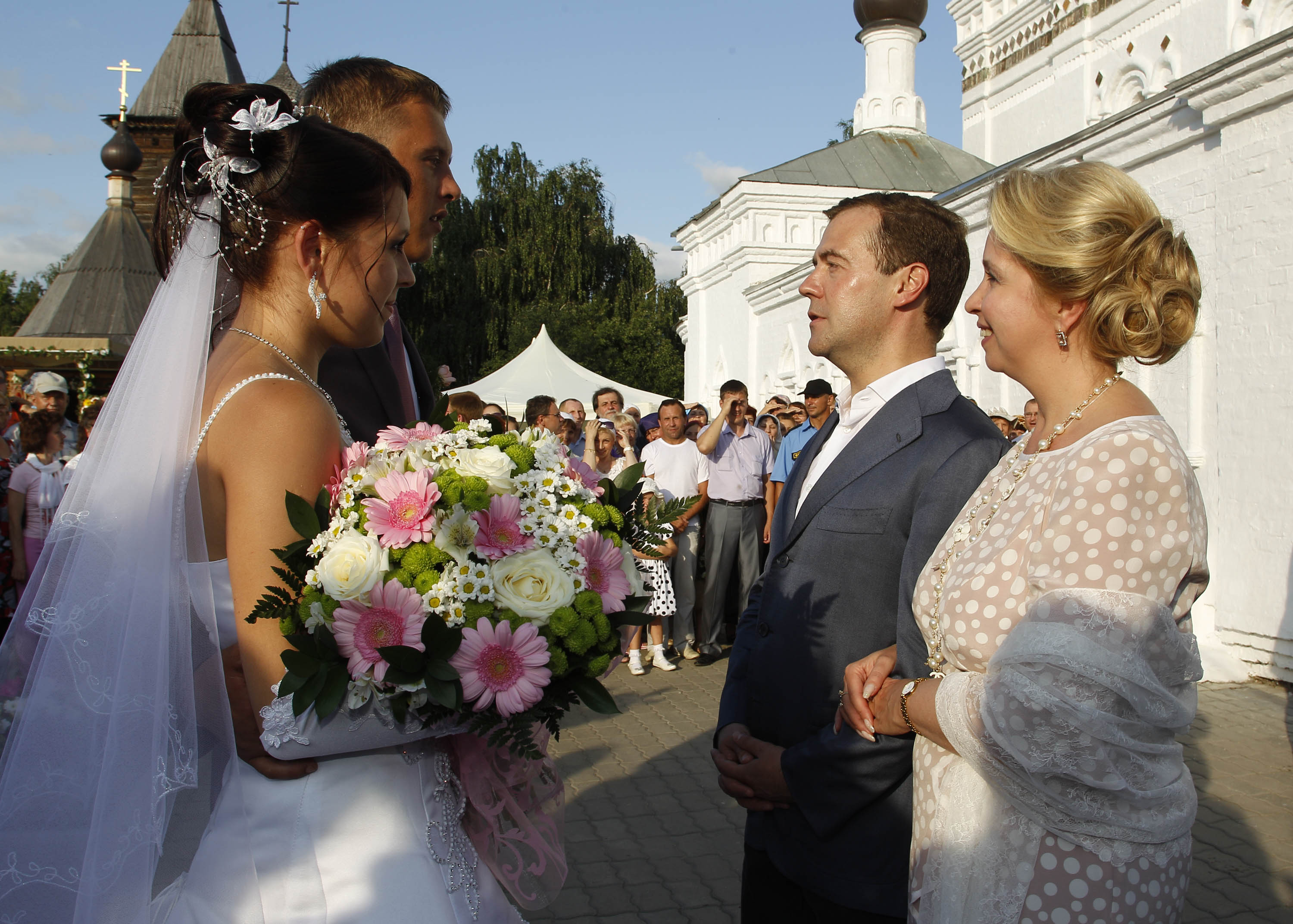 Пожениться в год семьи. Свадьба Дмитрия Медведева.